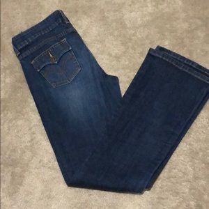 Levi’s Slender Boot Cut 526 Jeans. Size 6